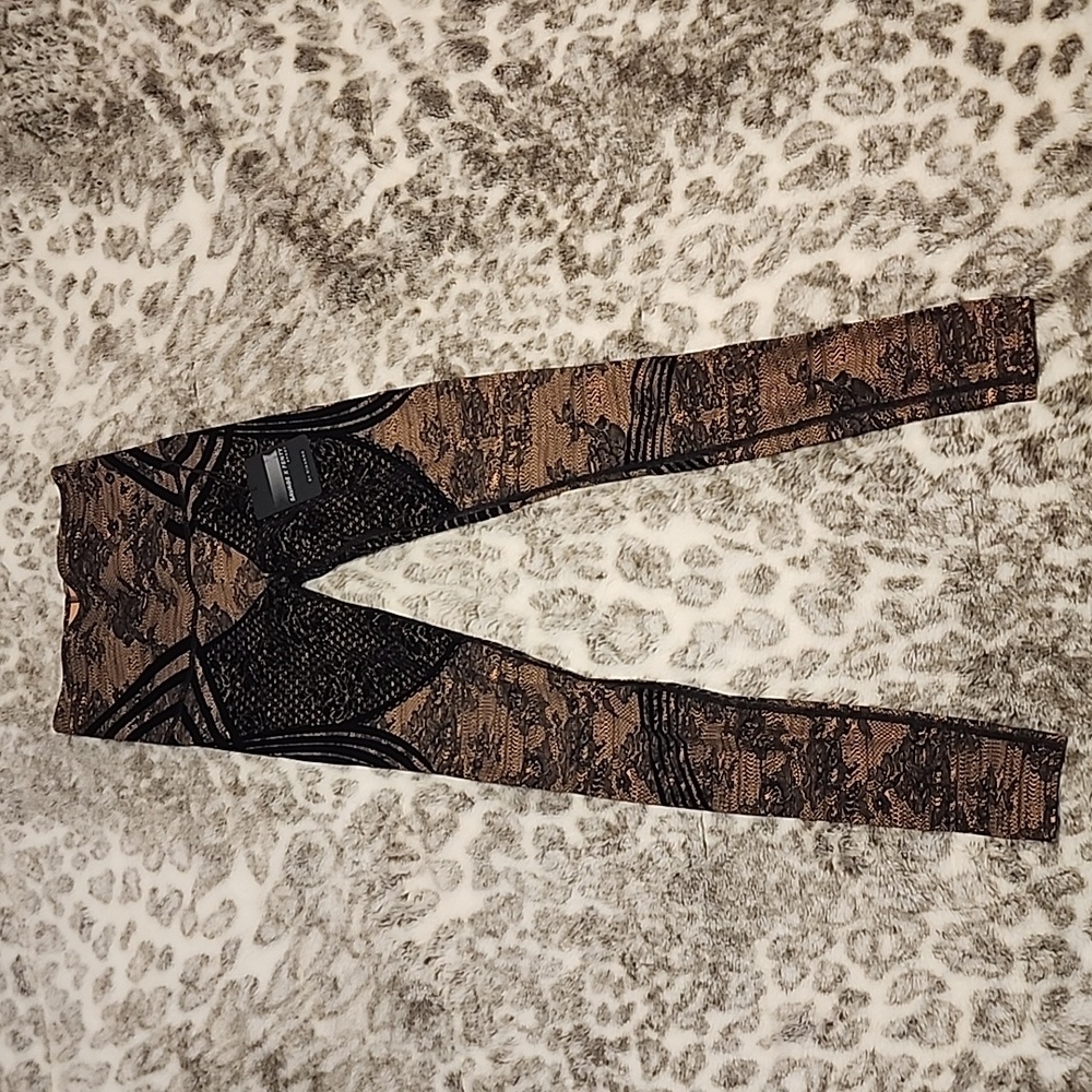 Savage X Fenty Lace Leggings Size Small